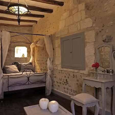 Ancien Presbytere En Bord De Riviere Proche Vallee De La Loire